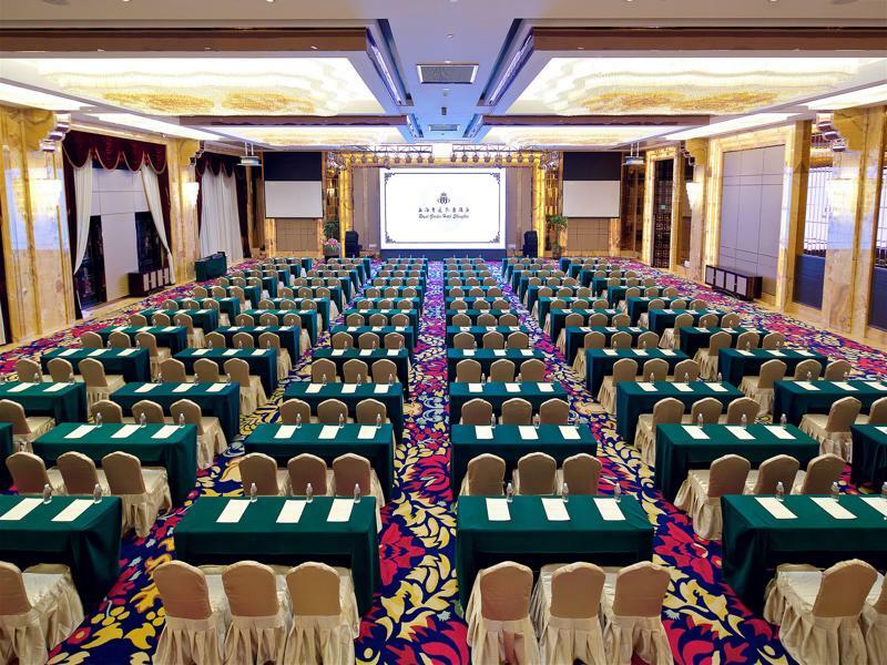 Royal Garden Hotel Shanghai-Free Shuttle To And From Disney & Pvg & Close Metro Line2 Easy To Sha New Expo מראה חיצוני תמונה